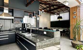 Imagem 4: Parque-das-Castanheiras,-cobertura-duplex-completamente-montada-com-vista-para-o-Convento