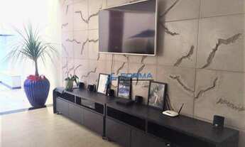 Imagem 4: Sobrado com porteira fechada