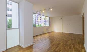 Imagem 2: Apartamento reformado com 3 dormitórios, sendo 1 suíte em rua tranquila de Higienópolis