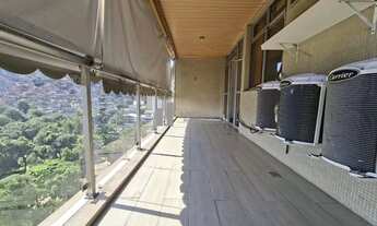 Imagem 2: Cobertura duplex a venda, 230m², salão, 4 quartos, terraço com churrasqueira, 1 vaga de ga