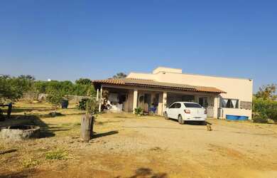 Imagem 2: Casa em condominio de chácara