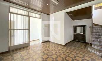 Imagem 2: Casa à Venda - Lourdes, 3 Quartos, 248 m2