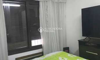 Imagem 6: Apartamento de 2 Dormitórios com Sacada - Jardim Botânico - Porto Alegre