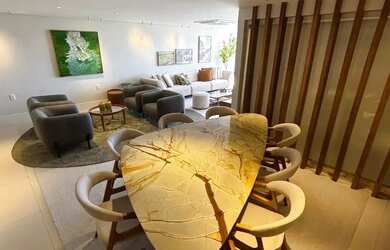 Imagem: Avenida Boa Viagem com 3 suites