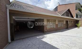 Imagem: CASA COM 5 DORMITÓRIOS PARA LOCAÇÃO