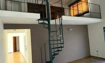 Imagem 3: CASA ÓTIMA ! CENTRO - TERRENO 500M², CONST. 277 M², 03 QUARTOS,SUÍTE, HIDRO, QUINTAL - MI