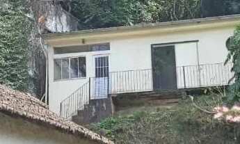 Imagem: Casa à venda em Corrêas