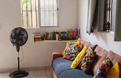 Imagem 2: Proprietário vende linda casa com piscina e bem localizada!