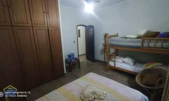 Imagem 4: Casa Térrea Isolada com Edícula - 4 dorms no Total! 6 vagas de garagem!