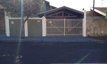 Imagem: Aluga-se Casa, valor R$ 950,00