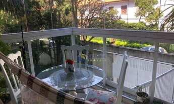 Imagem 4: 139m² de Área Útil com Varanda Gourmet em Ótima Rua Arborizada e Tranquila do Jardim Prudê