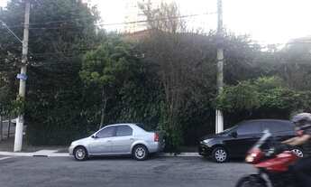 Imagem 3: Casa antiga localizada em excelente localização