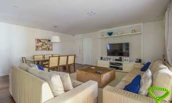 Imagem 2: Apartamento reformado em andar alto