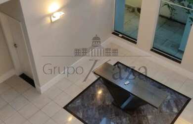 Imagem 4: Casa de condomínio para aluguel tem 600 metros quadrados com 4 quartos