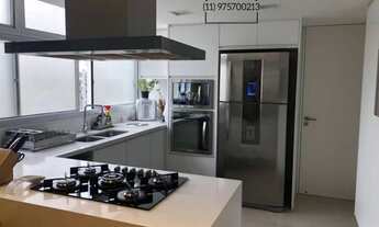 Imagem 2: Apartamento para aluguel e venda possui 225 m2 com 3 suites, reformadissimo