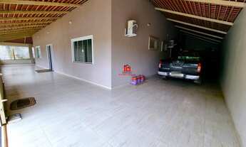 Imagem 6: Casa de condomínio térrea para venda tem 180 metros quadrados com 5 quartos