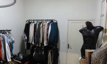 Imagem 6: Casa assobradada próximo do metrô, podendo ser residencial ou comercial sendo que o iptu j