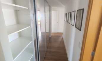 Imagem 3: Apartamento para venda tem 270 metros quadrados com 4 quartos