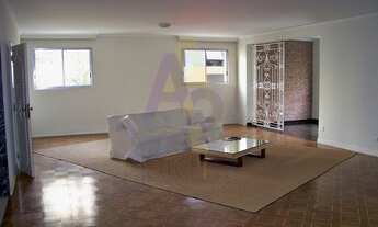 Imagem 2: Apartamento muito espaçoso com 3 suítes e 5 vagas de garagem em alameda arborizada do Jd