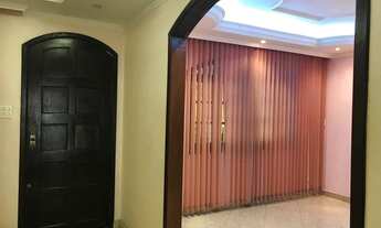 Imagem 4: Casa com 2 vagas de garagem e 4 quartos