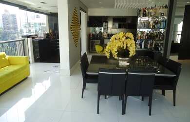 Imagem 4: Neoclássico/Panamby: Andar alto, 3 stes, 5 vagas, 235m, living vários ambientes e Terraço