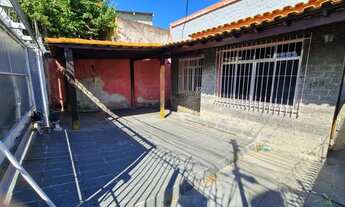 Imagem: Casa com amplo quintal - Nova Iguaçu