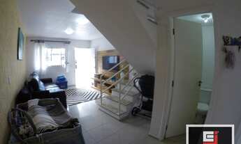 Imagem 6: Sobrado com 2 dormitórios, 1- suíte do casal com sacada à venda, 170 m² com quintal e áre