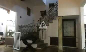 Imagem 4: Imperdível casa na Urca com 4 quartos, 4 vagas, jardim e quintal