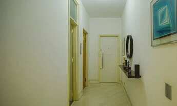 Imagem 4: Apartamento espaçoso em bom estado com 3 dormitórios e 2 vagas de garagem no Jd. Paulista