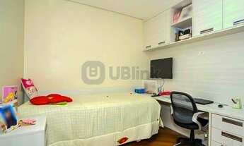 Imagem 3: Sobrado á Venda em Indianópolis 03 dormitórios 200m²