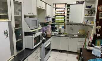 Imagem 2: PORTO ALEGRE - Casa Padrão - Floresta