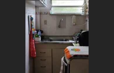 Imagem 6: Vendo apto 2/4 Conjunto Santa Madalena, Av, Vasco da Gama, reformado e pintado