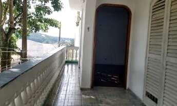 Imagem 3: Sobrado para aluguel possui 200 metros quadrados com 3 quartos