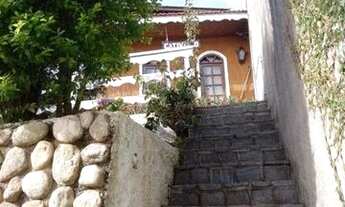 Imagem 2: Sobrado com 3 dormitórios à venda, 150 m² por R$ 780.000 - Imbiry - Campos do Jordão/SP