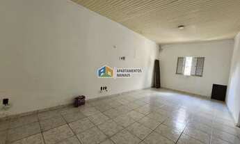 Imagem 3: Casa Cj. Castelo Branco - 3 Quartos (2 Suítes) - Parque 10 de Novembro