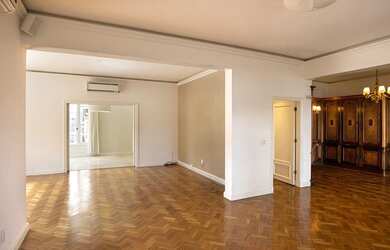 Imagem 3: Casa de 450 metros quadrados no bairro Urca com 4 quartos