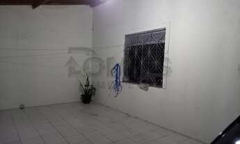 Imagem 2: Casa no Bairro Ponto Novo, com 3 quartos, cozinha/área de serviço, 2 vagas de garagem, var