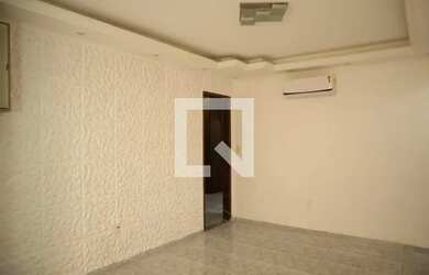 Imagem 3: Apartamento para Aluguel - Irajá, 2 Quartos, 48 m2