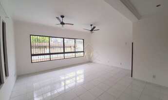 Imagem 4: Belíssima Casa, CHURRASQUEIRA E PISCINA, em excelente localização em Santos!!!