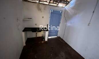 Imagem 4: Casa para aluguel, 2 quartos, 1 vaga, Saraiva - Uberlândia/MG