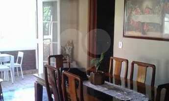 Imagem 4: CASA TÉRREA A VENDA NO HORTO FLORESTAL - 4 DORMITÓRIOS (2 SUÍTES) E 4 VAGAS DE GARAGEM