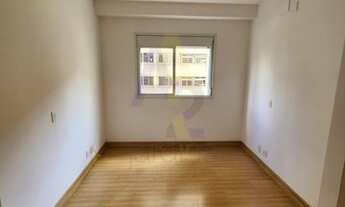 Imagem 7: Apartamento em excelente estado com 2 dormitórios e 2 vagas em prédio moderno e com lazer