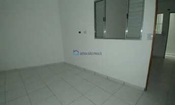 Imagem 7: Assobradado ,dormitório e cozinha ,wc, area de serviço