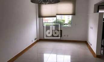 Imagem 3: LINDO APARTAMENTO,TOTALMENTE REFORMADO,DESOCUPADO,PRÓXIMO AO NORTE SHOPPING, ELEVADOR E VA