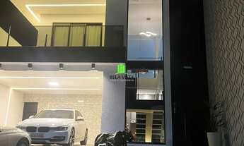 Imagem: Casa de Alto Padrão no Condomínio Golden