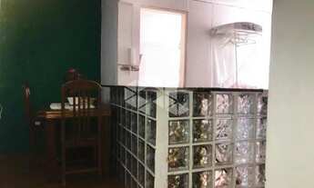 Imagem 2: Apartamento térreo com 2 dormitórios, bairro Santo Antonio em Porto Alegre/RS