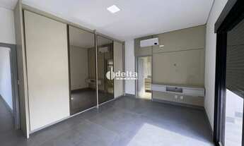 Imagem 5: Casa em condomínio disponível para venda no bairro Bosque dos Buritis em Uberlândia-MG