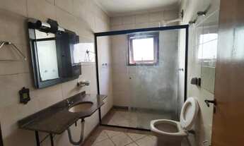 Imagem 6: Casa para venda em Centro com 3 quartos, sendo 1 suíte , 339m²