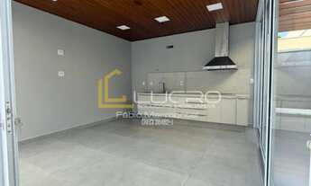 Imagem 15: Casa em Condomínio Fechado para venda com 450 m² e 4 quartos em Residencial Lago Sul, Baur