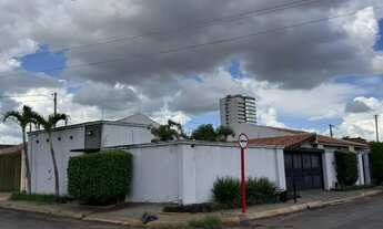 Imagem: Casa à Venda no Bairro Vila Rocha